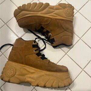 Chinese Laundry Tan Platform Sneakers